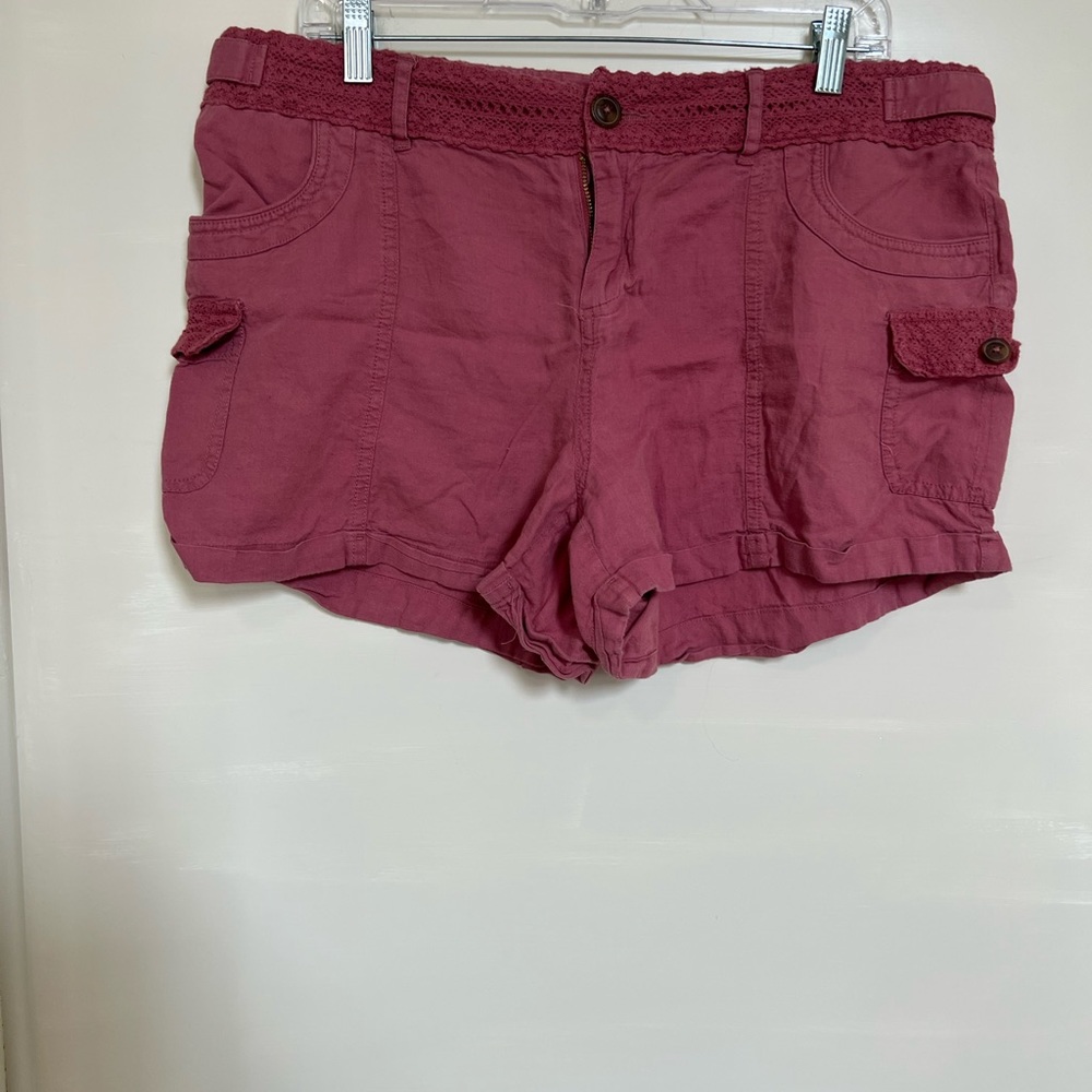Rosy pink cargo short